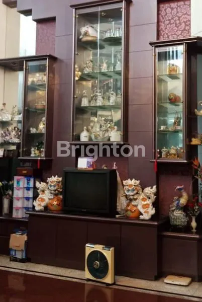 image DHARMAHUSADA INDAH BEST PRICE RUMAH SANGAT TERAWAT BAGUS. (4)