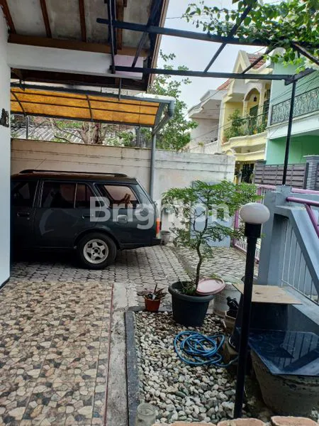 image RUMAH CANTIK 2 LANTAI, SIAP HUNI. (2)