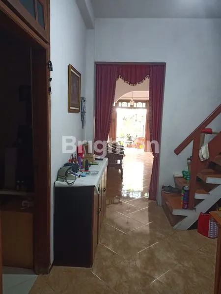 image RUMAH CANTIK 2 LANTAI, SIAP HUNI. (5)