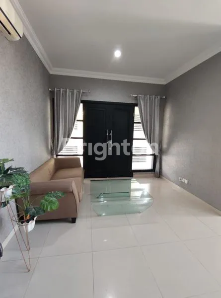 image RUMAH CENTRAL PARK AYANI  POSISI HOOK FULL FURNIS  SURABAYA SELATAN (2)