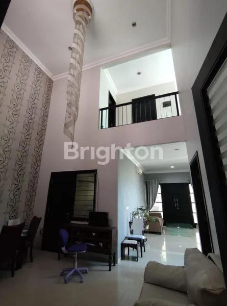 image RUMAH CENTRAL PARK AYANI  POSISI HOOK FULL FURNIS  SURABAYA SELATAN (4)