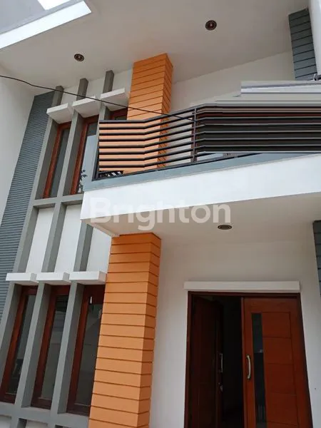 image RUMAH FULL RENOV 2LT DI KELAPA GADING JAKARTA UTARA (6)