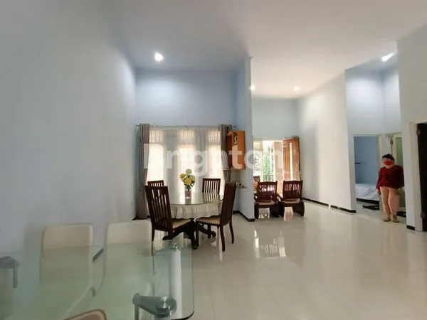 image RUMAH FULL FURNISH BERSIH SIAP HUNI TENGAH KOTA AREA PUNCAK DIENG KOTA MALANG (3)