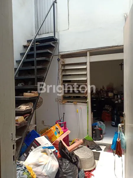 image DUKUH KUPANG BARAT, KAMAR 3, MURAH, NEGO BANGET (2)