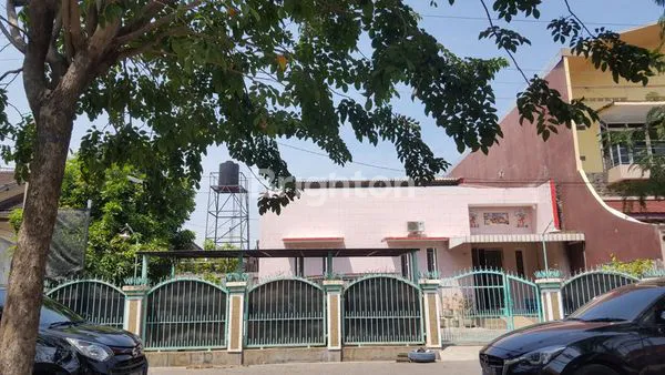 image RUMAH  BESAR TGH KOTA , BEBAS BANJIR ,ROW JLN LEBAR BISA 4 MBL ,DKT PSR  TRADISIONAL , 5 MNT KE RS .PANTI WLIASA CITARUM , 15 MNT RS .PANTI WILASA DR CIPTO .,  20 MNT  MESJID AGUNG (1)