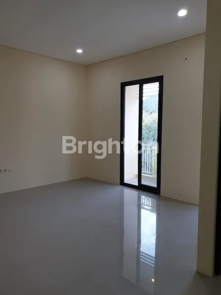 image RUMAH MINIMALIS ALAM HIJAU BARU GRESS 2 LANTAI (2)