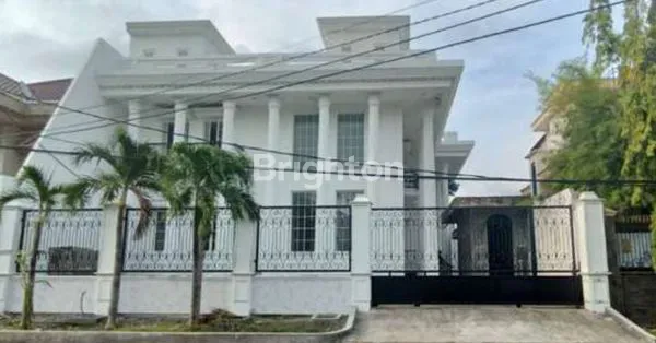 image RUMAH MEWAH AMERICAN CLASSIC DI GAYUNGSARI BARAT   (1)