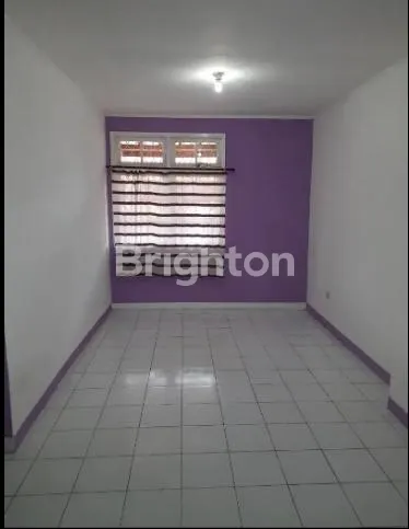 image RUMAH HOOK 2 LANTAI PINGGIR JALAN DI JATIBENING 1 (3)