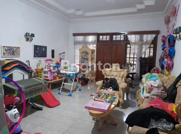 image RUMAH MURAH 2 LANTAI DI MANYAR REJO LOKASI STRATEGIS (5)