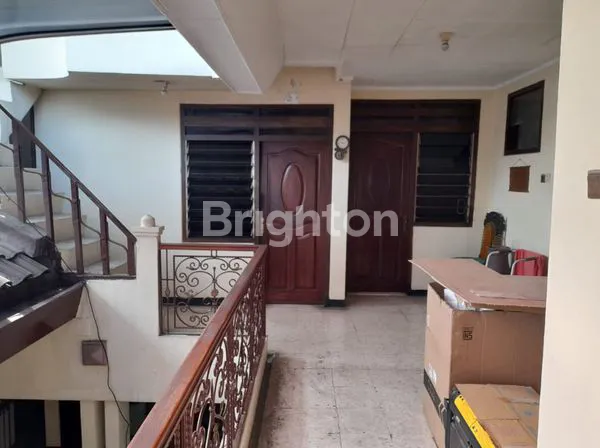 image RUMAH MURAH 2 LANTAI DI MANYAR REJO LOKASI STRATEGIS (8)