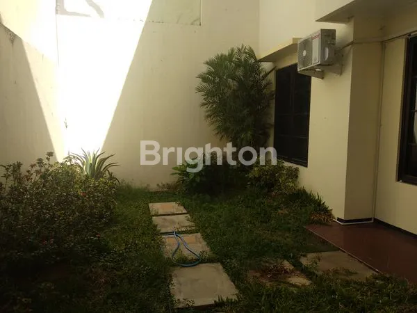 image DHARMAHUSADA MAS DEPAN LAPANGAN BASKET FULLY FURNISHED NEW (7)