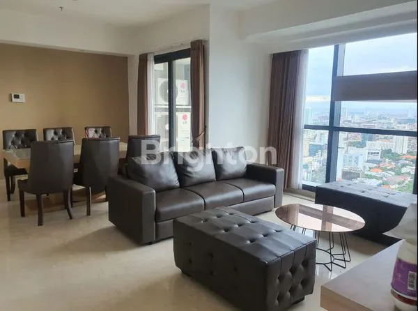 image APARTEMEN THE PEAK LANTAI 33 FULL FURNSIH SURABAYA PUSAT (1)