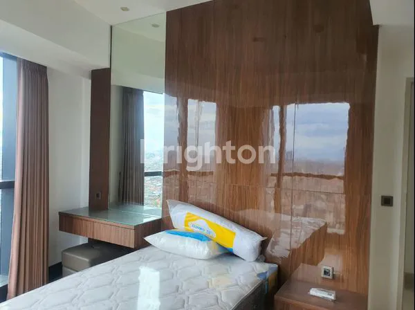 image APARTEMEN THE PEAK LANTAI 33 FULL FURNSIH SURABAYA PUSAT (6)