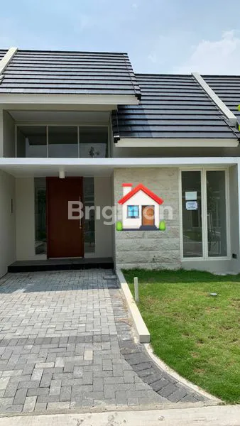 image RUMAH DI NORTH WEST PARK CITRALAND SURABAYA (1)