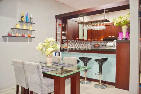 image RUMAH BAGUS ELIT 2 LT FULL FURNISHED DI RIVERSIDE KOTA MALANG (4)