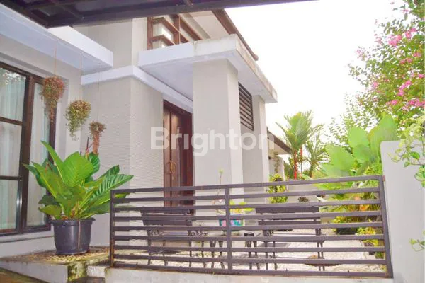 image RUMAH BAGUS ELIT 2 LT FULL FURNISHED DI RIVERSIDE KOTA MALANG (5)
