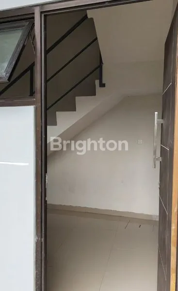 image RUMAH CANTIK MINIMALIS 2 LT BANGUNAN BARU UNDER 600 JT NEGO LOKASI WONOREJO (2)