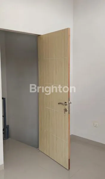 image RUMAH CANTIK MINIMALIS 2 LT BANGUNAN BARU UNDER 600 JT NEGO LOKASI WONOREJO (13)