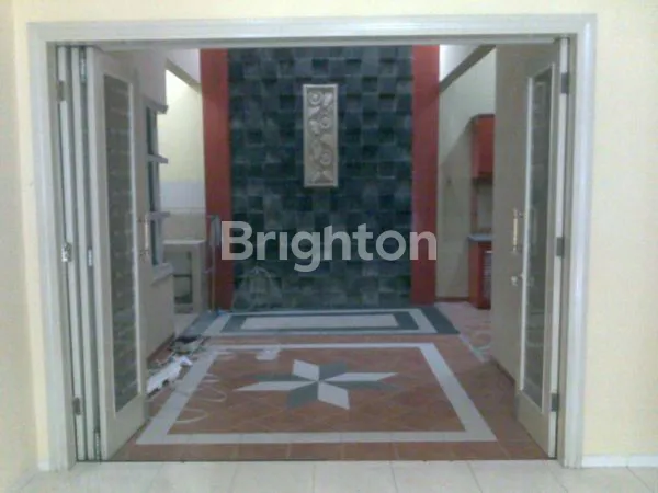 image RUMAH SIAP HUNI DI LINGKUNGAN ELITE DEKAT UB (5)