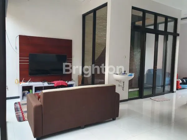 image RUMAH FULL FURNISH SIMPANG SULFAT UTARA ( BELAKANG RSIA PURI BUNDA) (7)