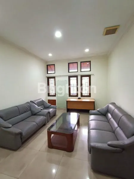 image OFFICE SPACE 3 LANTAI FULL FURNISHED – KEREN ABIS! MAIN ROAD VETERAN  BANDUNG | LOKASI PREMIUM & SIAP PAKAI (6)