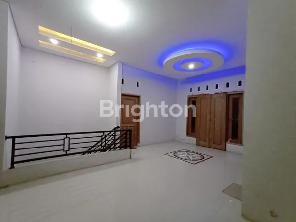 image RUMAH 2 LANTAI SIAP PAKAI LOKASI MRANGGEN DEKAT SEMARANG (4)