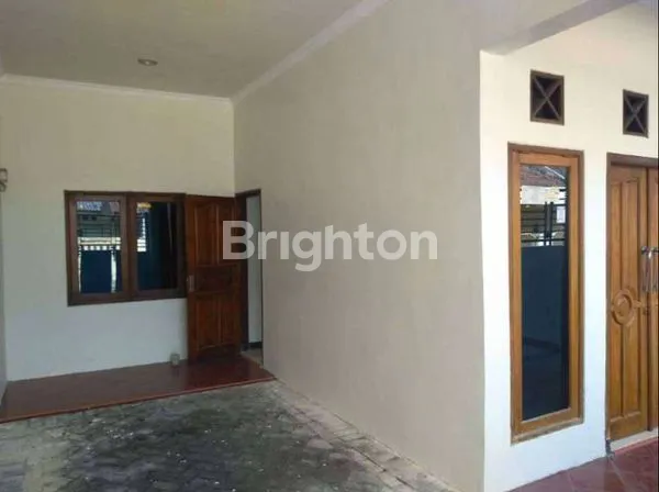 image RUMAH KUTOREJO PANDAAN JAWA TIMUR (3)