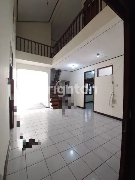 RUMAH TENGAH KOTA BANDUNG TAMPOMAS