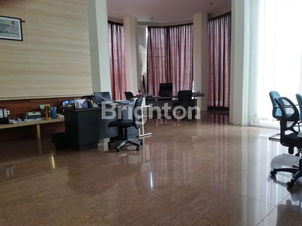 image MAU USAHA FURNITURE, FOOD AND BEVERAGE SINI INTIP LOKASI TERBAIK KAMI (5)