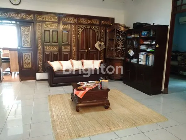 image RUMAH DI JEMURSARI (6)