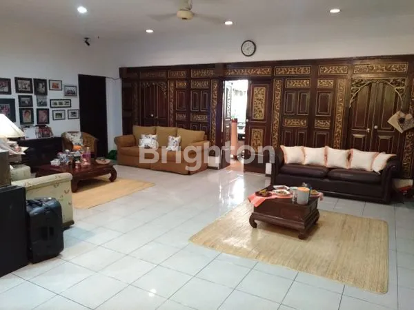 image RUMAH DI JEMURSARI (3)