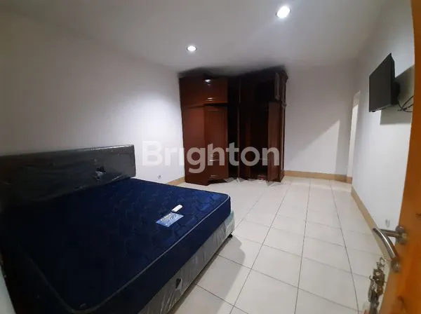 image RUMAH PASAR BARU LOKASI SANGAT KOMERSIAL , AKSES STRATEGIS KE TOL ANCOL - KOTA - HARMONI  (6)