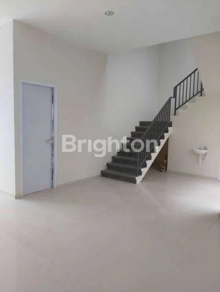 image RUMAH 2 LANTAI BARU GRESS SIAP HUNI LOKASI DEKAT PAKUWON MALL (3)