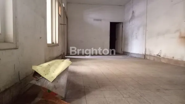 image RUANG USAHA DEKAT ALUN-ALUN MALANG (5)