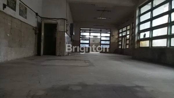 image RUANG USAHA DEKAT ALUN-ALUN MALANG (2)