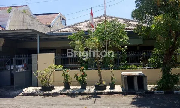 image KLAMPIS ANOM, RUMAH LAMA TERAWAT SIAP HUNI DKT KE RAYA MERR  (1)