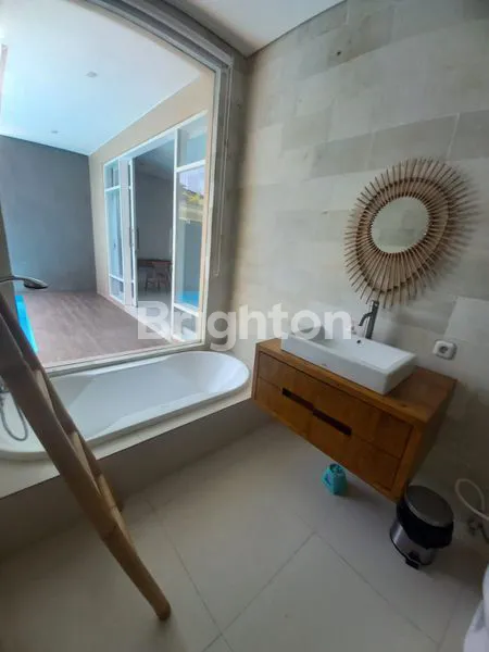 image VILLA MODERN DI NUSA DUA KAWASAN HOTEL BINTANG LIMA (4)