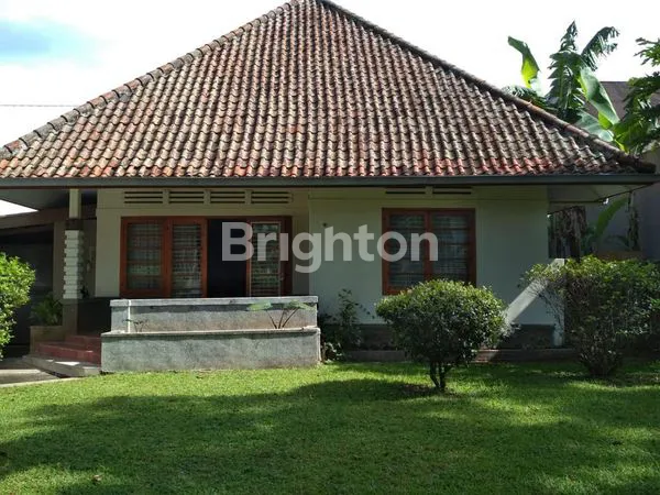 RUMAH ART DECO JARANG ADA - BISA UNTUK TINGGAL & KANTOR/BISNIS