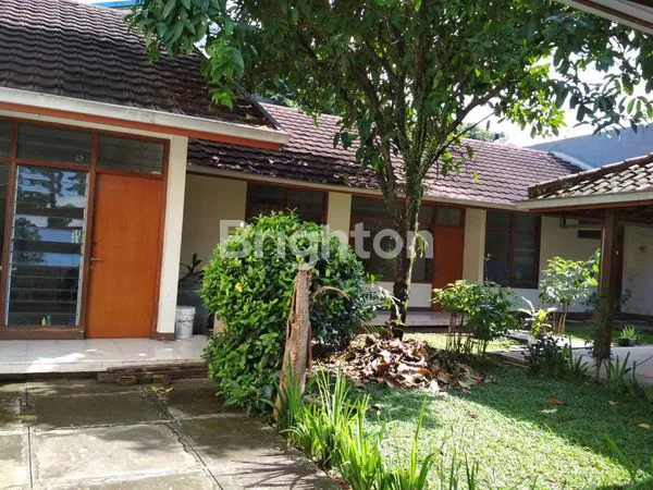 image RUMAH ART DECO JARANG ADA - BISA UNTUK TINGGAL & KANTOR/BISNIS (7)