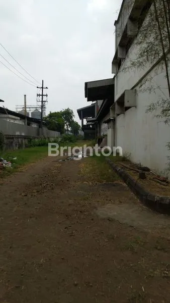 image GUDANG + KANTOR DI RAYA TROSOBO NOL JALAN RAYA PROPINSI (1)