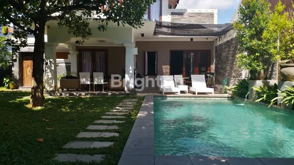 image VILLA NYAMAN DAN ASRI DI JIMBARAN DEKAT NUSA DUA BALI (1)