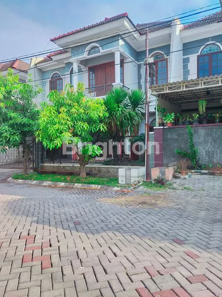 image RUMAH MEWAH BAGUS PONDOK CANDRA MERR PERBATASAN SURABAYA (1)