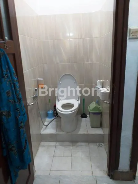 image RUMAH DI JALAN MALABAR MALANG (4)