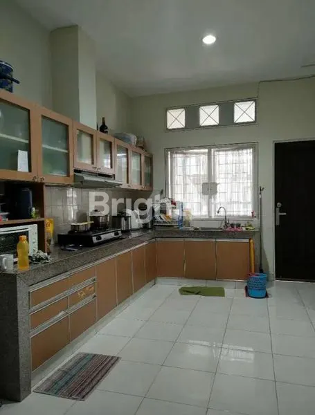 image RUMAH 1 1/2 LANTAI. CANTIK&SIAP HUNI DI TAMAN RATU JAKARTA BARAT (6)
