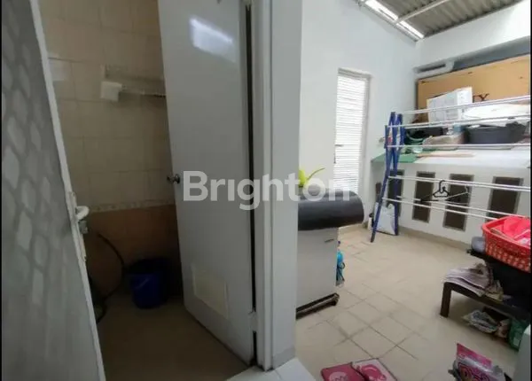 image RUMAH 1 1/2 LANTAI. CANTIK&SIAP HUNI DI TAMAN RATU JAKARTA BARAT (3)