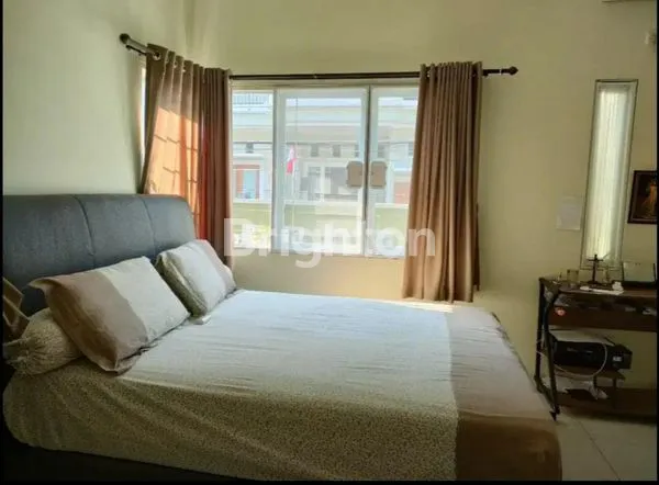 image RUMAH 1 1/2 LANTAI. CANTIK&SIAP HUNI DI TAMAN RATU JAKARTA BARAT (8)