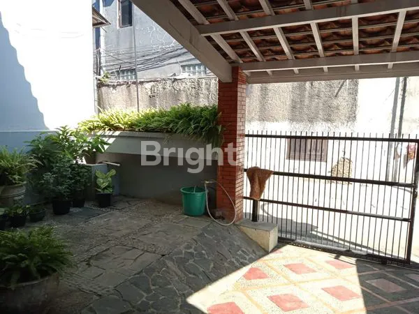 image REPOSISI HARGA RUMAH SIAP HUNI LOKASI STRATEGIS CIKUTRA KOTA BANDUNG  (6)