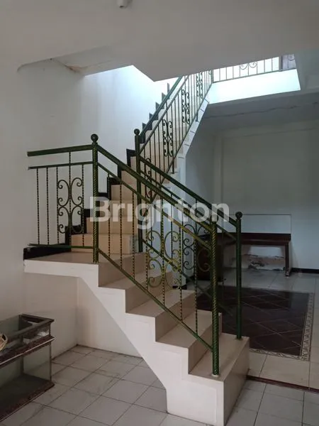 image RUMAH 2 LANTAI, TERAWAT DAN SIAP HUNI DI CITRA HARMONI SIDOARJO (1)