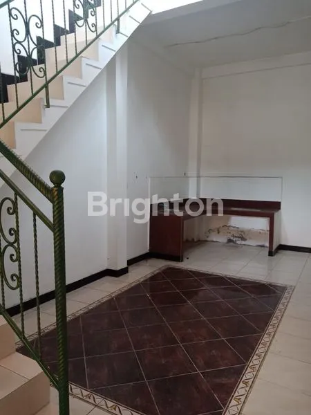 image RUMAH 2 LANTAI, TERAWAT DAN SIAP HUNI DI CITRA HARMONI SIDOARJO (2)