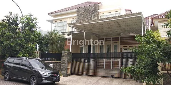 image RUMAH MODERN MINIMALIS DENGAN PRIVATE POOL (1)